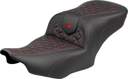 Asiento Saddlemen Roadsofa™ Standard Reach Without Red Stitch FLH/FLT '23-'25