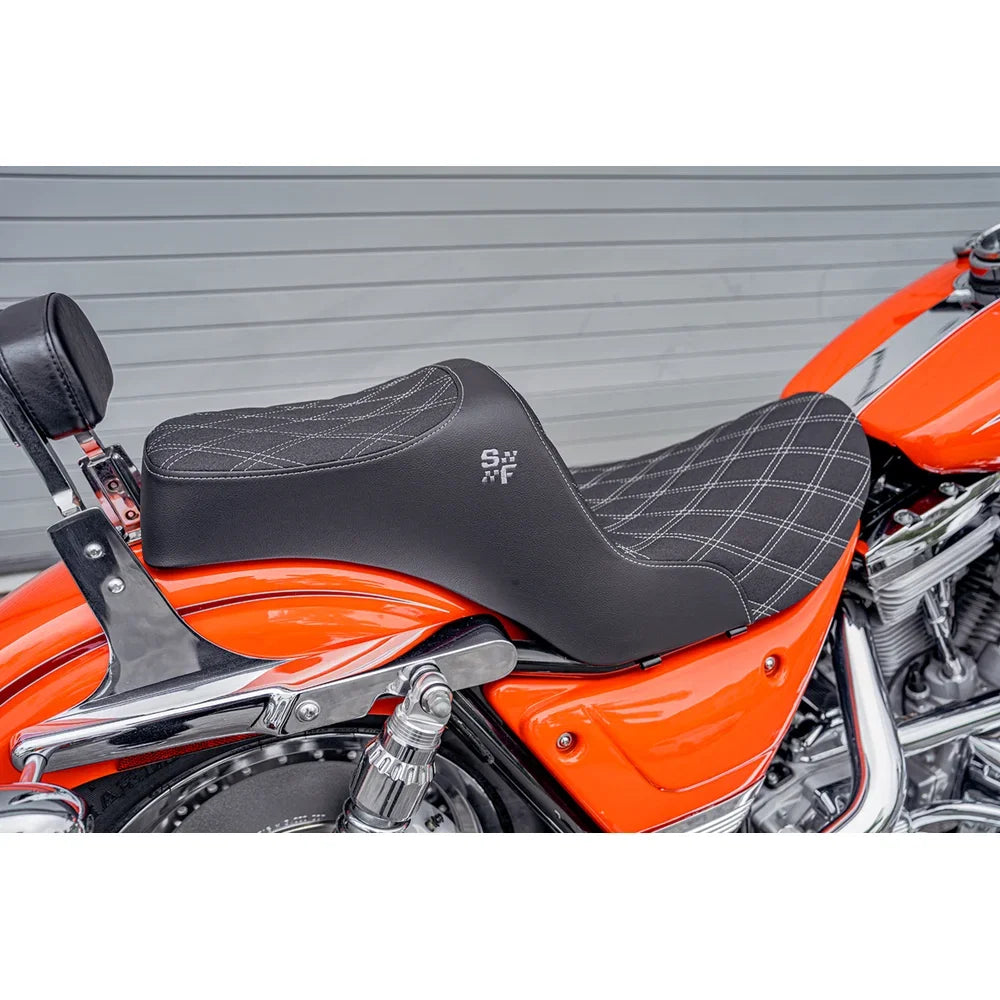 Asiento SLYFOX High Noon Vinyl Silver Double Diamond Stitch FXR '82-'00
