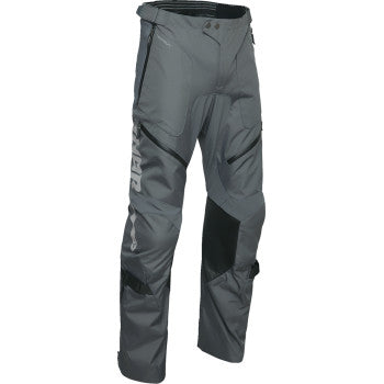 Pantalones Terrain sobre las botas