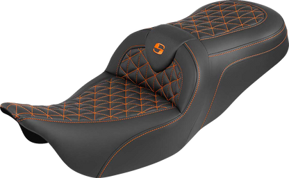 Asiento RoadSofa™ Tri Gripper - Asiento RoadSofa™ Tri Gripper - Alcance estándar - Costura naranja - sin respaldo - FLH/FLT '08-'25