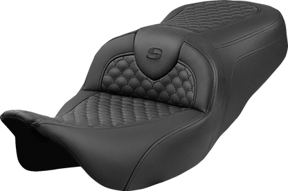 Asiento Dragon Scale Stitch RoadSofa™ - Asiento Roadsofa™ - Dragon Scale Stitch - Punto negro - sin respaldo - FLH/FLT '08-'24