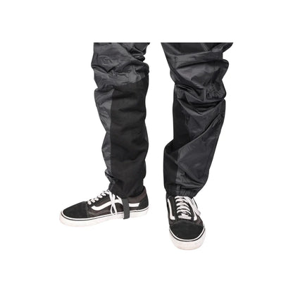 Pantalones de lluvia misión