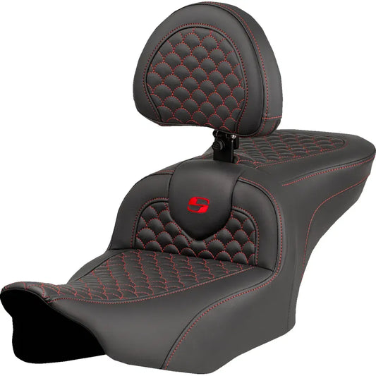 Asiento Dragon Scale Stitch RoadSofa™ - Asiento Roadsofa™ - Dragon Scale Stitch - Punto rojo - con respaldo - FLTR/FLHX '23-'24