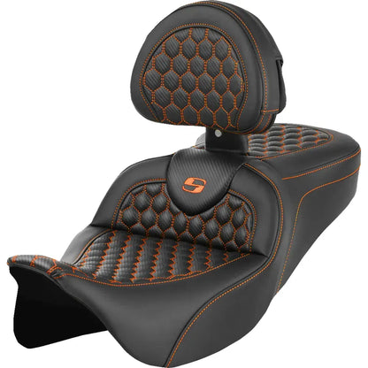Asiento Honeycomb Roadsofa™ - Asiento RoadSofa™ - Honeycomb - Costura naranja - con respaldo - FLH/FLT '08-'23