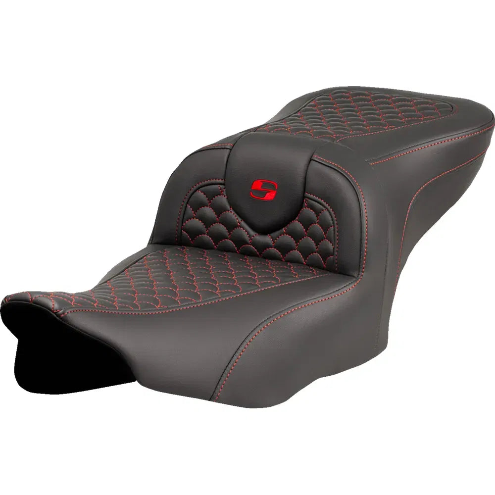 Asiento Dragon Scale Stitch RoadSofa™ - Asiento Roadsofa™ - Dragon Scale Stitch - Punto rojo - sin respaldo - FLTR/FLHX '23-'24