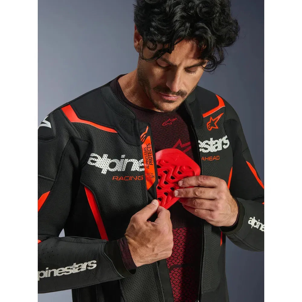 Chamarra de Piel Alpinestars GP Force v2 Airflow - Negro/Rojo