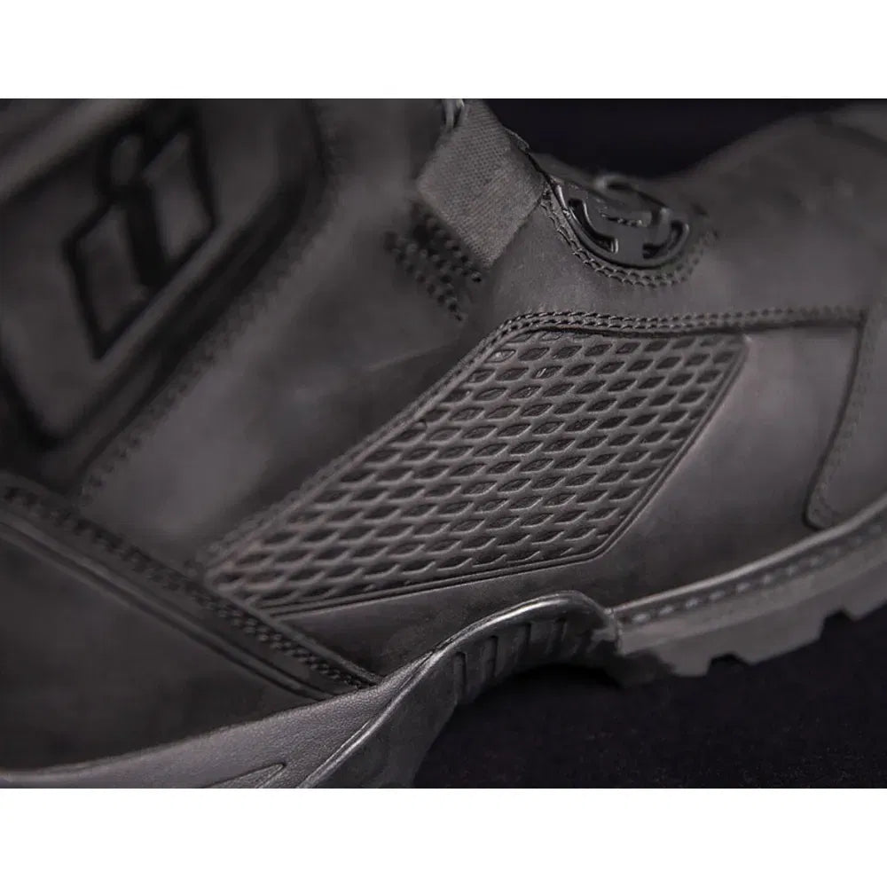 Botas ICON  Stormhawk a prueba de agua color negro