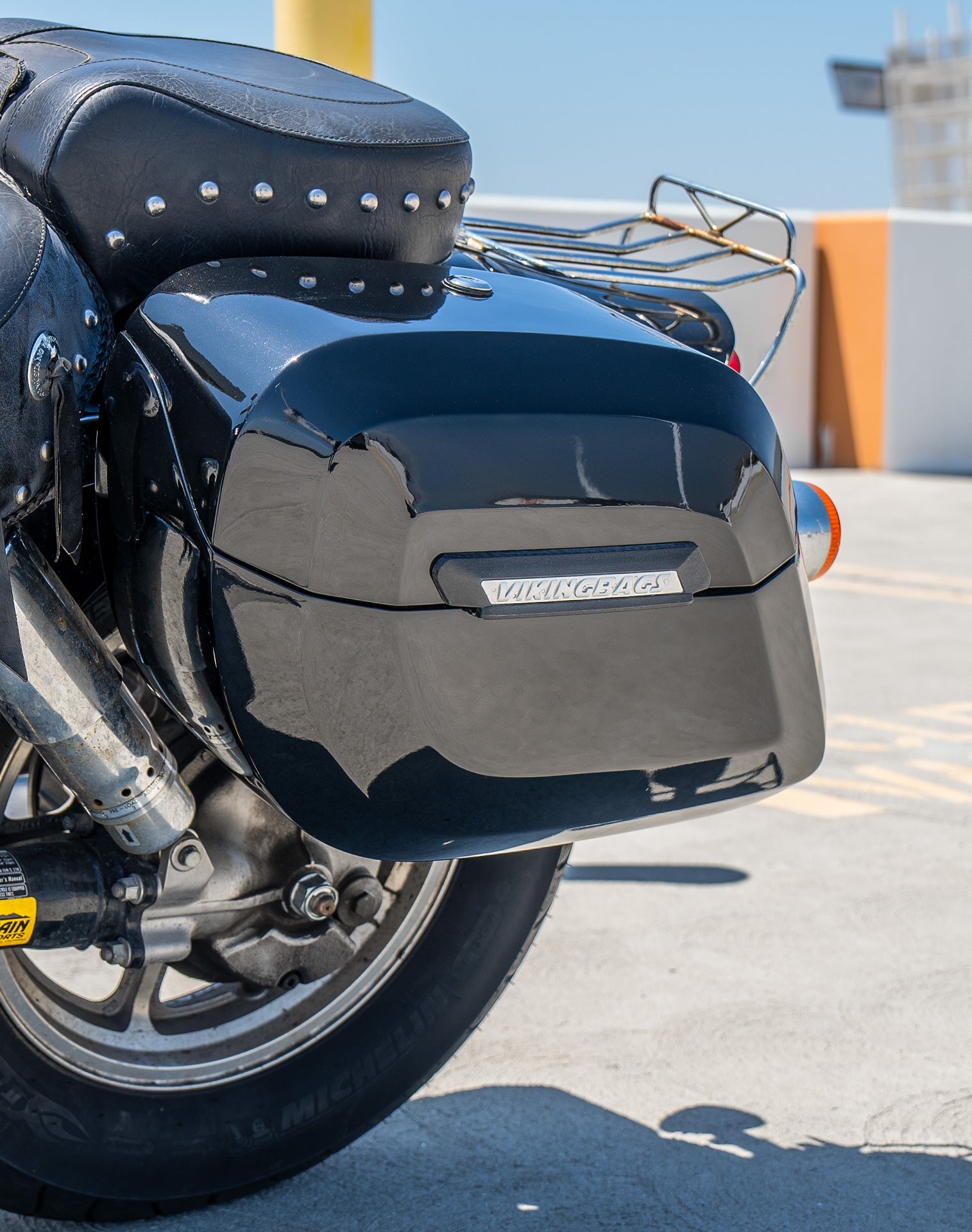 36L - Lamellar Raven Extra Large Honda Shadow 1100 Spirit Shock Cut-out Painted Motocicleta Hard Alforjas