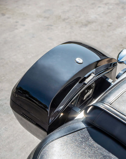 44L - Lamellar Stallion Extra Large Painted Motocicleta Hard Alforjas para Harley Softail Fat Boy FLFB/S