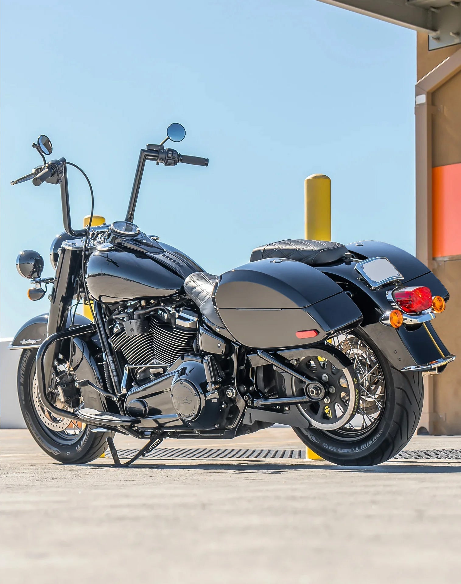 28L - Phantom Large Painted Motocicleta Hard Alforjas para Harley Softail Heritage FLHC/S