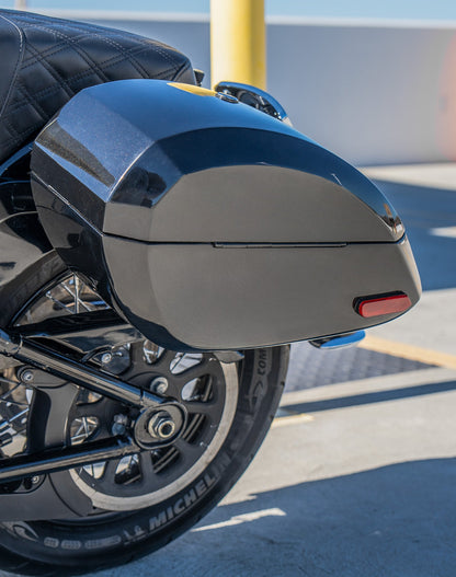 28L - Phantom Large Painted Motocicleta Hard Alforjas para Harley Softail Heritage FLHC/S