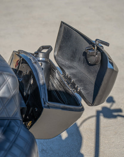 44L - Lamellar Stallion Extra Large Painted Motocicleta Hard Alforjas para Harley Softail Heritage FLHC/S