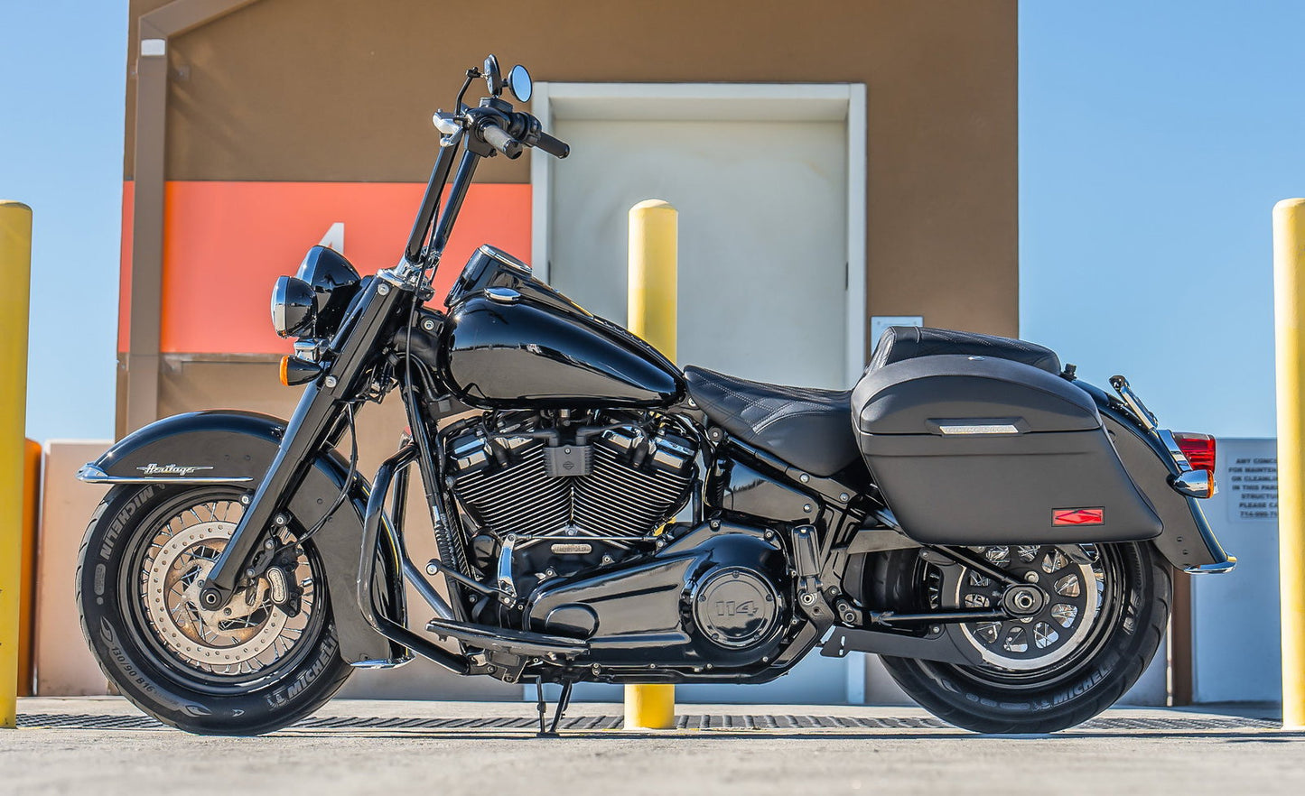 44L - Lamellar Stallion Extra Large Leather Covered Motocicleta Hard Alforjas para Harley Softail Heritage FLHC/S