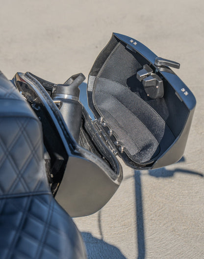 40L - Lamellar Raven Extra Large Painted Motocicleta Hard Alforjas para Harley Softail Heritage FLHC/S