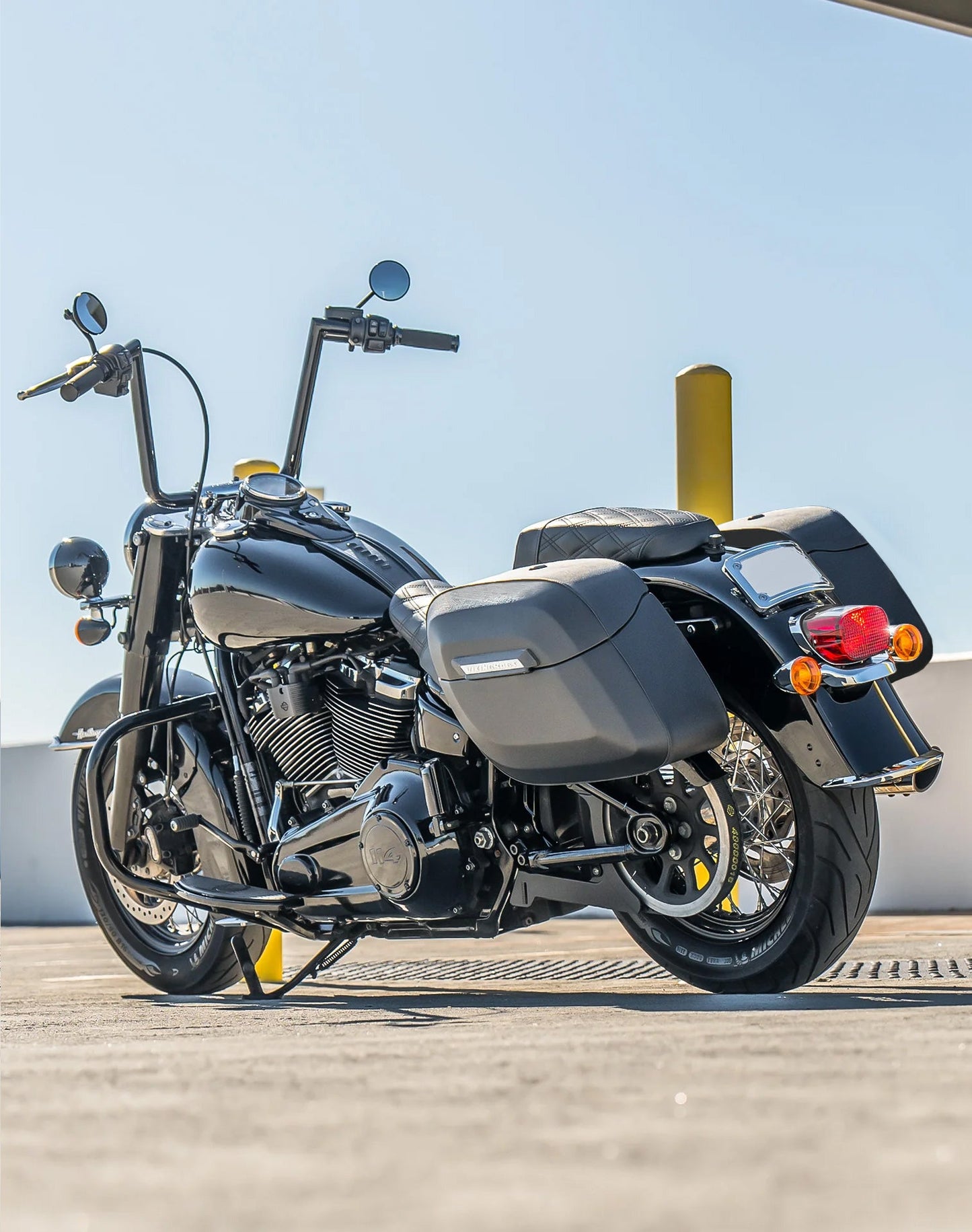 40L - Lamellar Raven Extra Large Leather Covered Motocicleta Hard Alforjas para Harley Softail Heritage FLHC/S