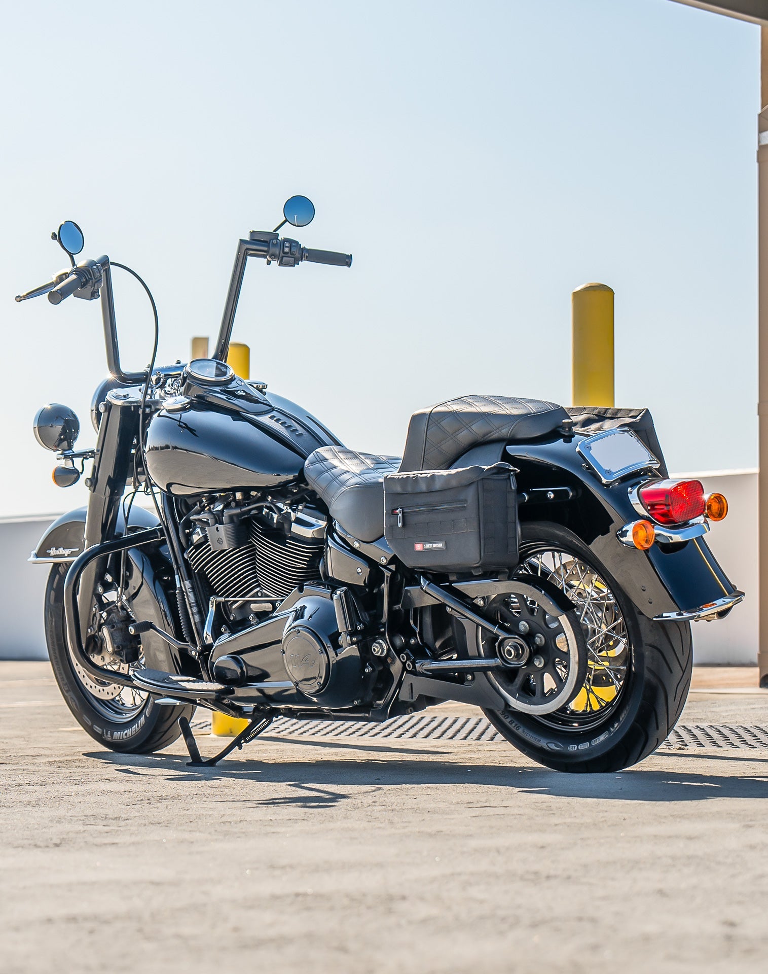 10L - Patriot Small Throw Over Alforjas para Harley Softail Heritage FLHC/S