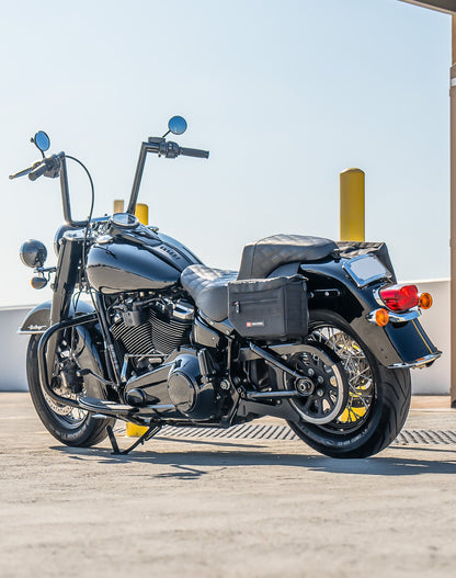 10L - Patriot Small Throw Over Alforjas para Harley Softail Heritage FLHC/S