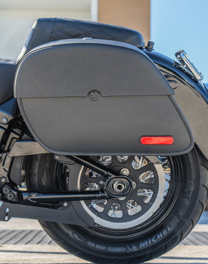 28L - Panzer Medium Hard Mount Alforjas para Harley Softail Heritage FLHC/S