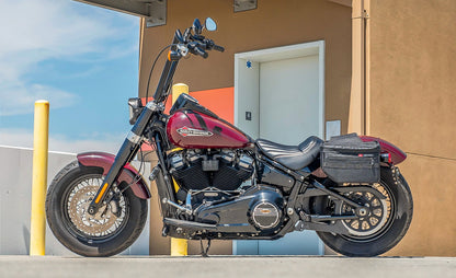 18L - Patriot Medium Throw Over Alforjas para Harley Softail Slim FLSL