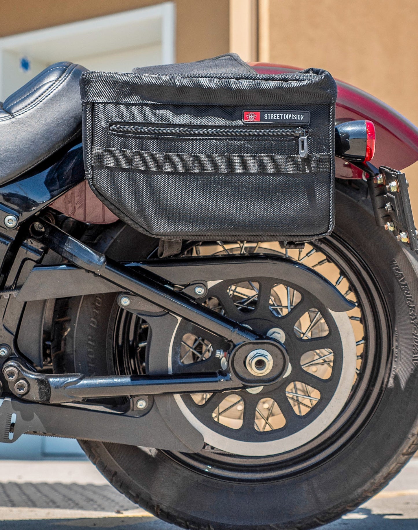 18L - Patriot Medium Throw Over Alforjas para Harley Softail Slim FLSL