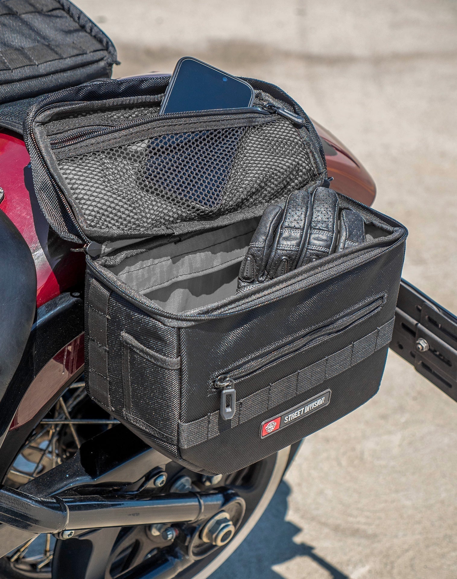10L - Patriot Small Throw Over Alforjas para Harley Softail Slim FLSL