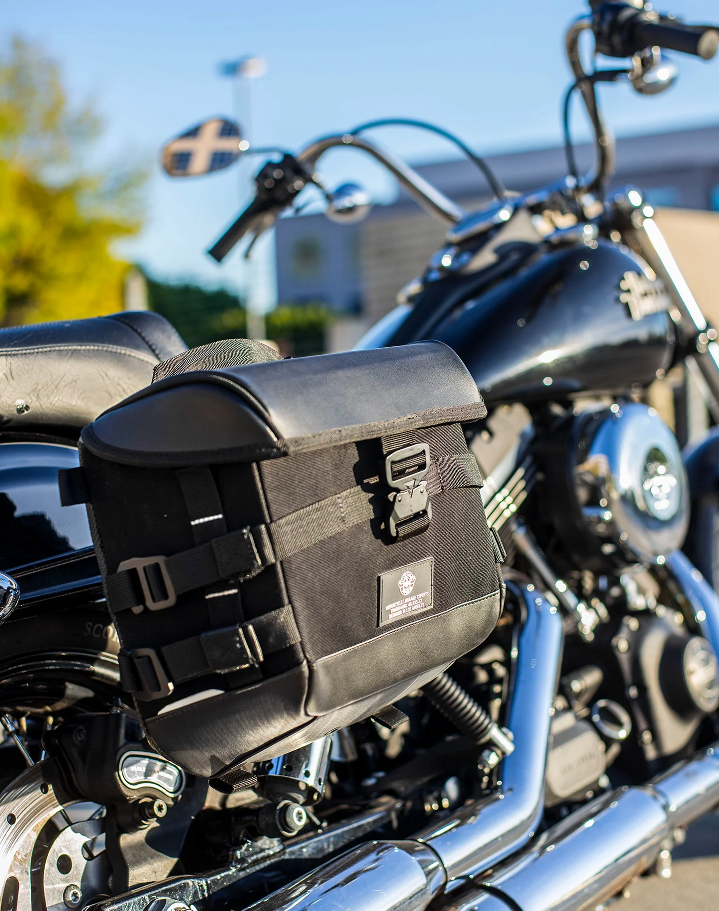 10L - Incognito Quick Mount Small Solo Alforja (Right Only) para Harley Dyna Low Rider S FXDLS