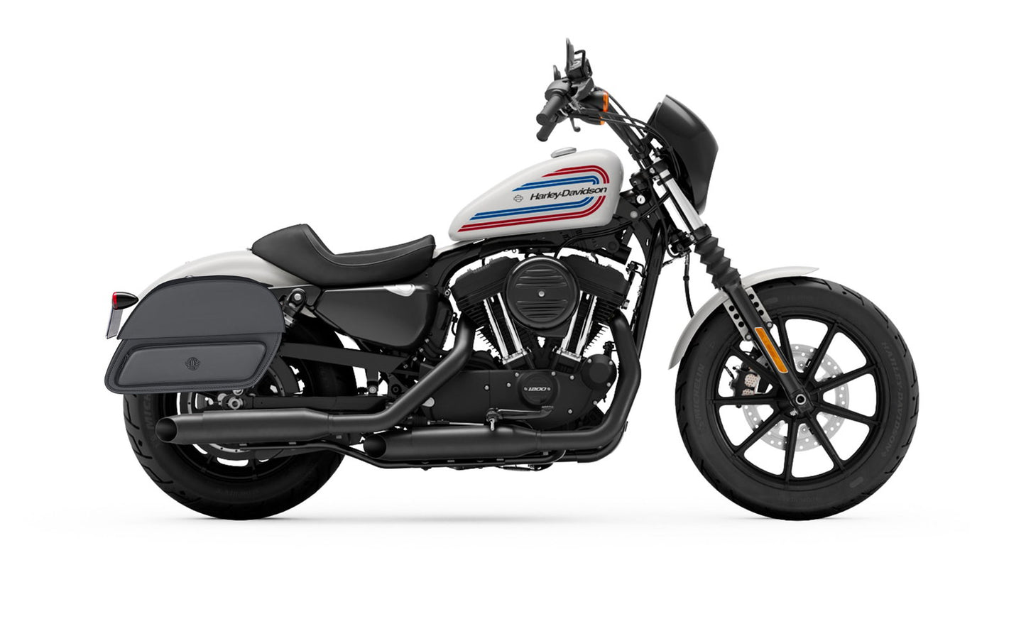 32L - Pantheon Large Hard Mount Shock Cutout Alforjas para Harley Sportster 1200 Iron XL1200NS