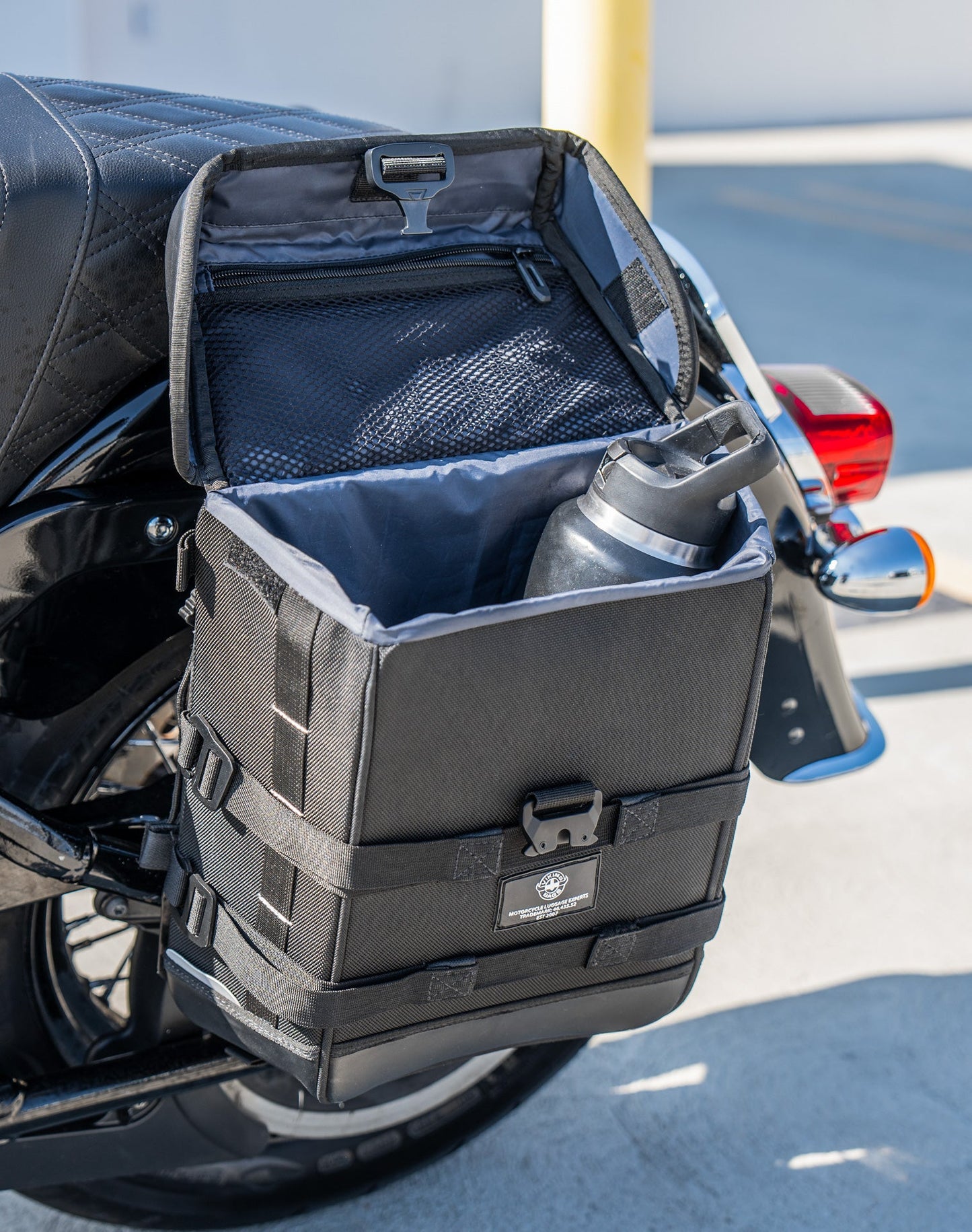 15L - Incognito Quick Mount Medium Solo Motocicleta Alforja (Left Only) para Harley Softail Heritage FLHC/S