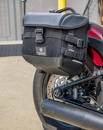 10L - Incognito Quick Mount Small Solo Motocicleta Alforja (Right Only) para Harley Softail Slim FLSL