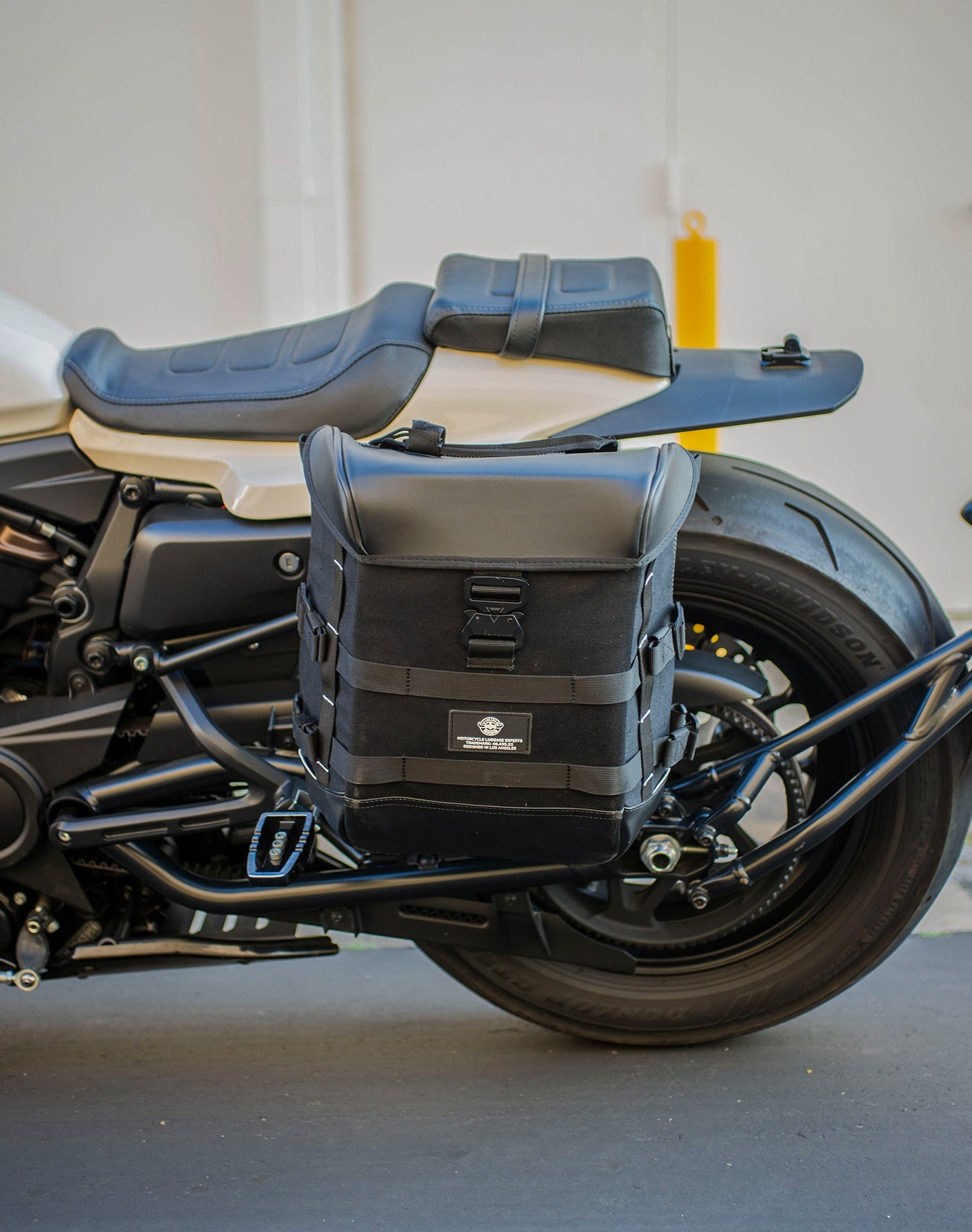 15L - Incognito Quick Mount Medium Solo Alforja (Left Only) para Harley Sportster S (RH1250S) RA1