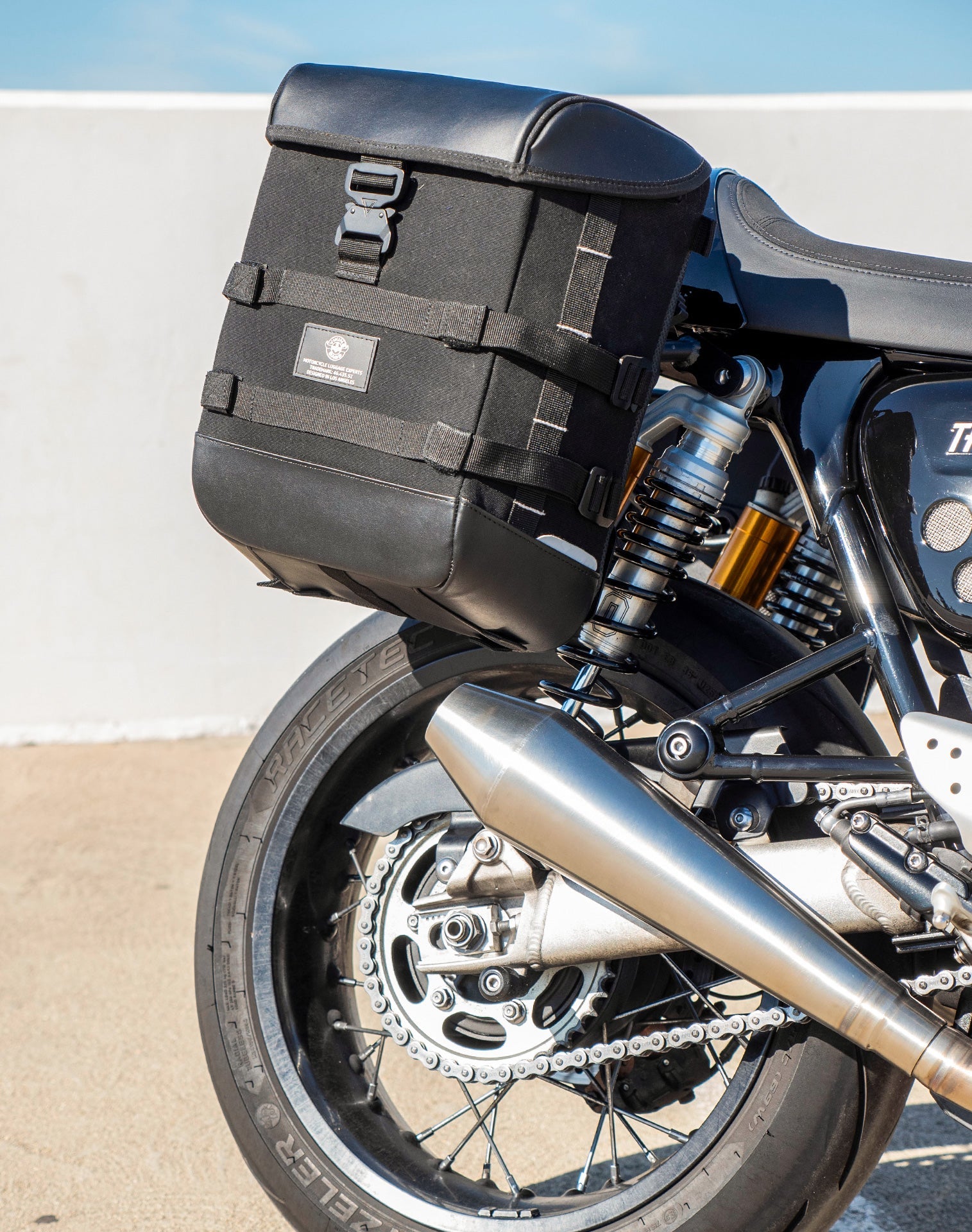 15L - Incognito Quick Mount Medium Triumph Thruxton RS Hard olo Alforja (Right Only)