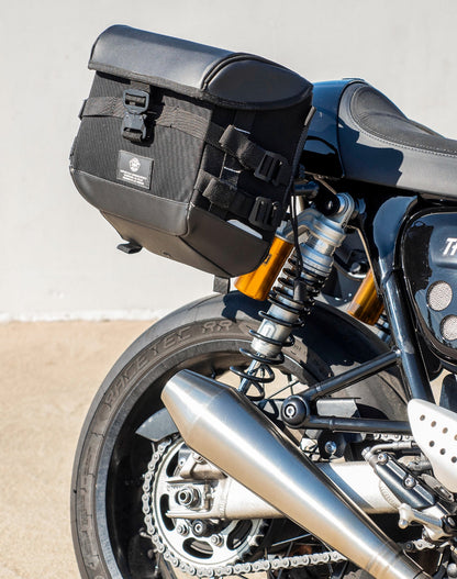 10L - Incognito Quick Mount Small Triumph Thruxton RS Solo Alforja (Right Only)