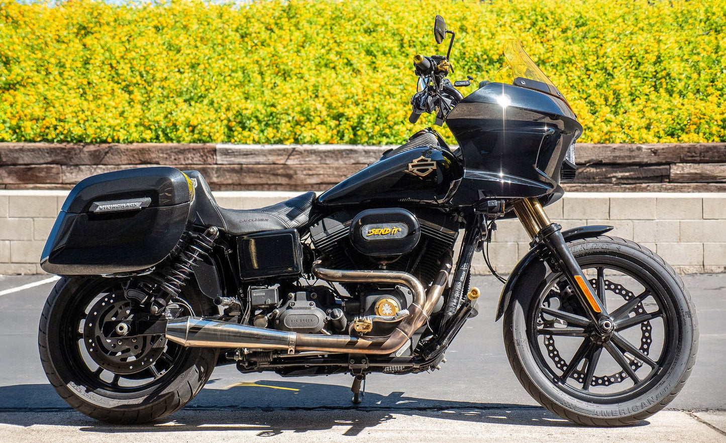 36L - Lamellar Raven Extra Large Shock Cut-out Painted Hard Alforjas para Harley Dyna Street Bob FXDB/I