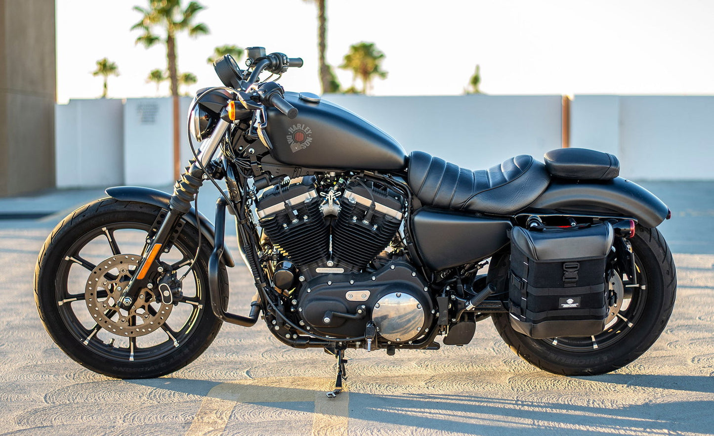 15L - Incognito Quick Mount Medium Solo Motocicleta Alforja (Left Only) para Harley Sportster 883 Iron XL883N