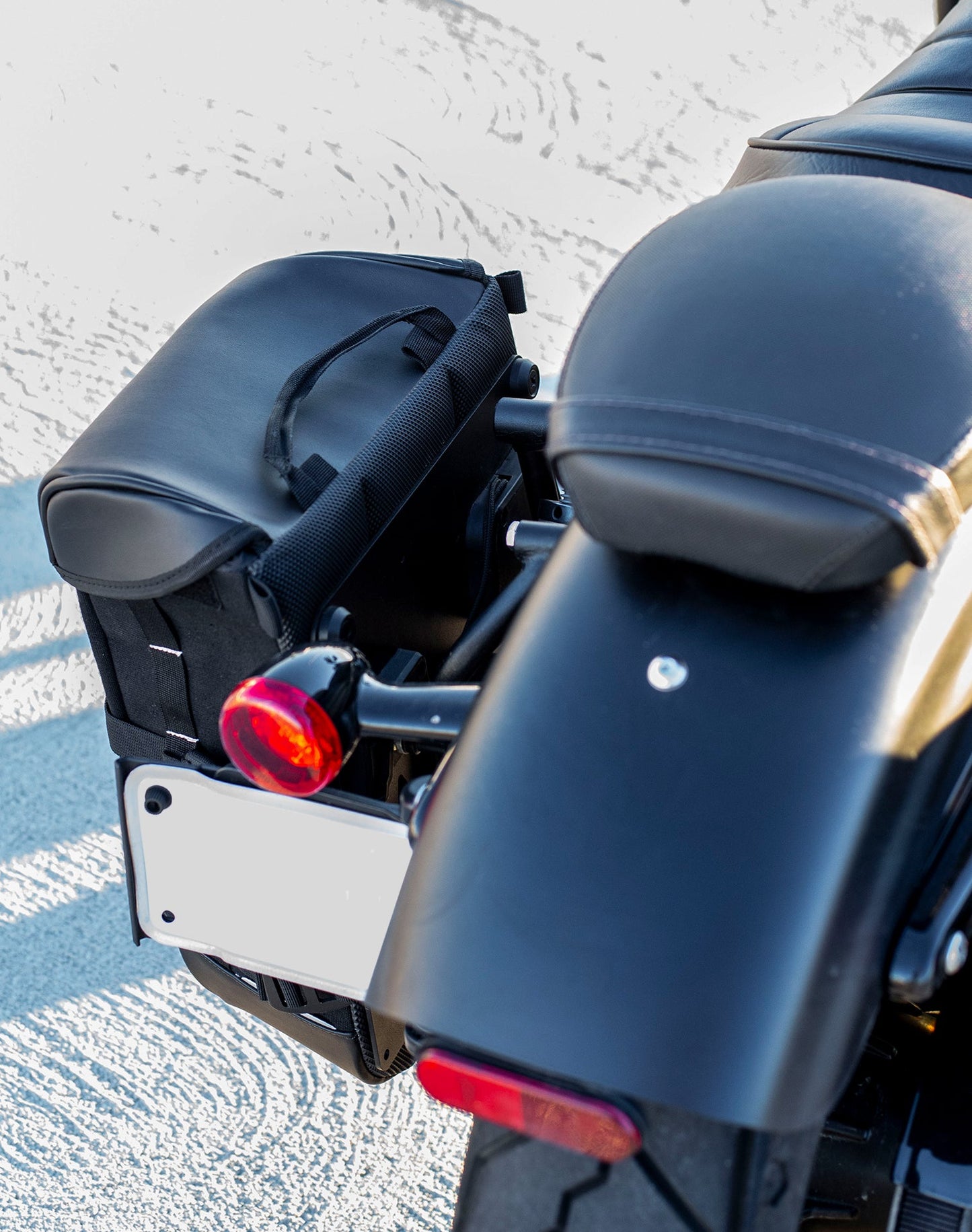 15L - Incognito Quick Mount Medium Solo Motocicleta Alforja (Left Only) para Harley Sportster 883 Iron XL883N