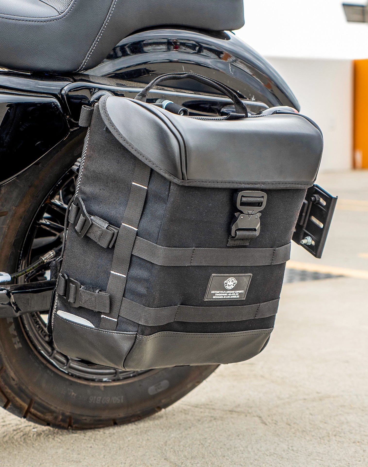 15L - Incognito Quick Mount Medium Solo Motocicleta Alforja (Left Only) para Harley Sportster Forty Eight XL1200X/XL1200XS
