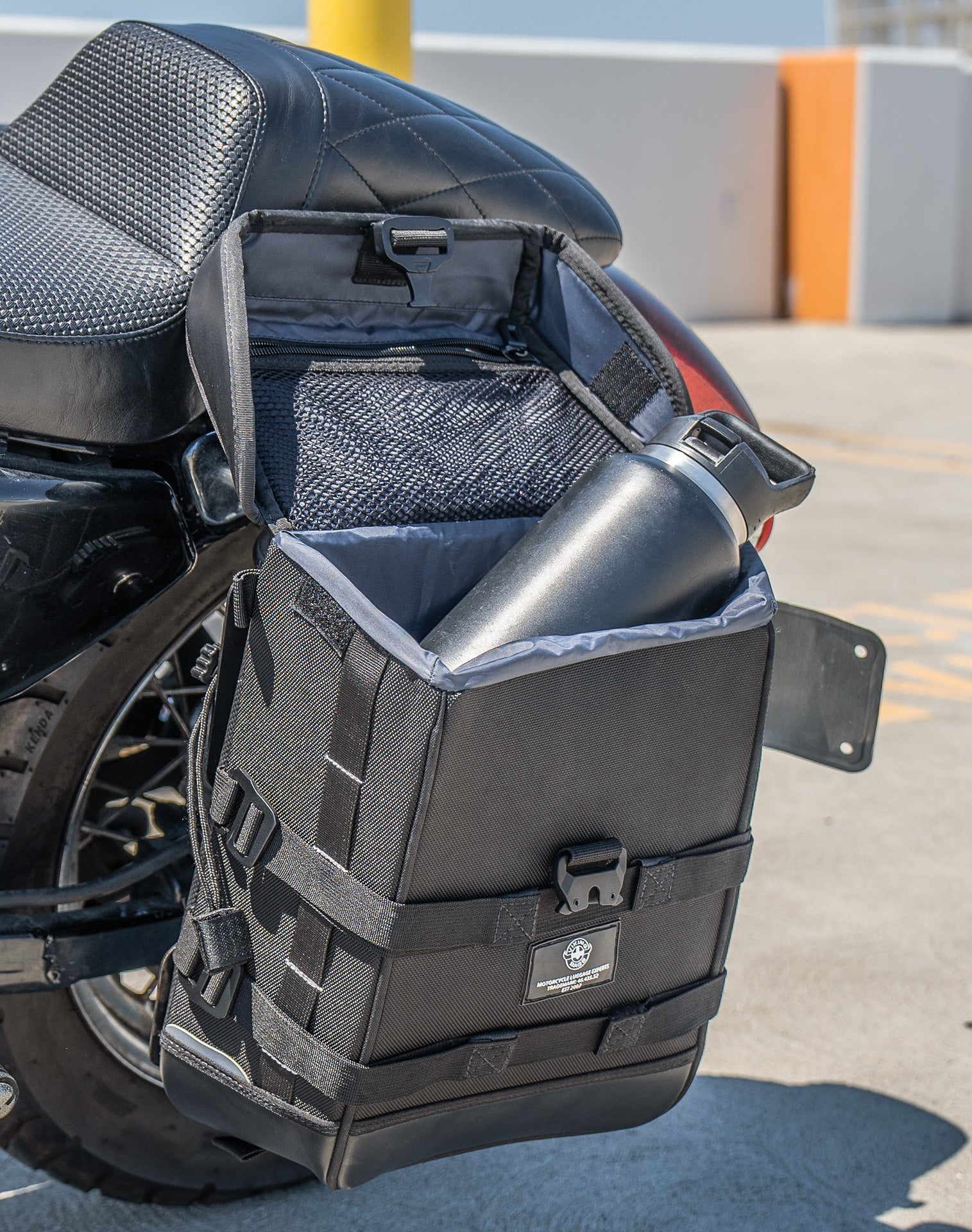 15L - Incognito Quick Mount Medium Solo Motocicleta Alforja (Left Only) para Harley Sportster Seventy Two XL1200V
