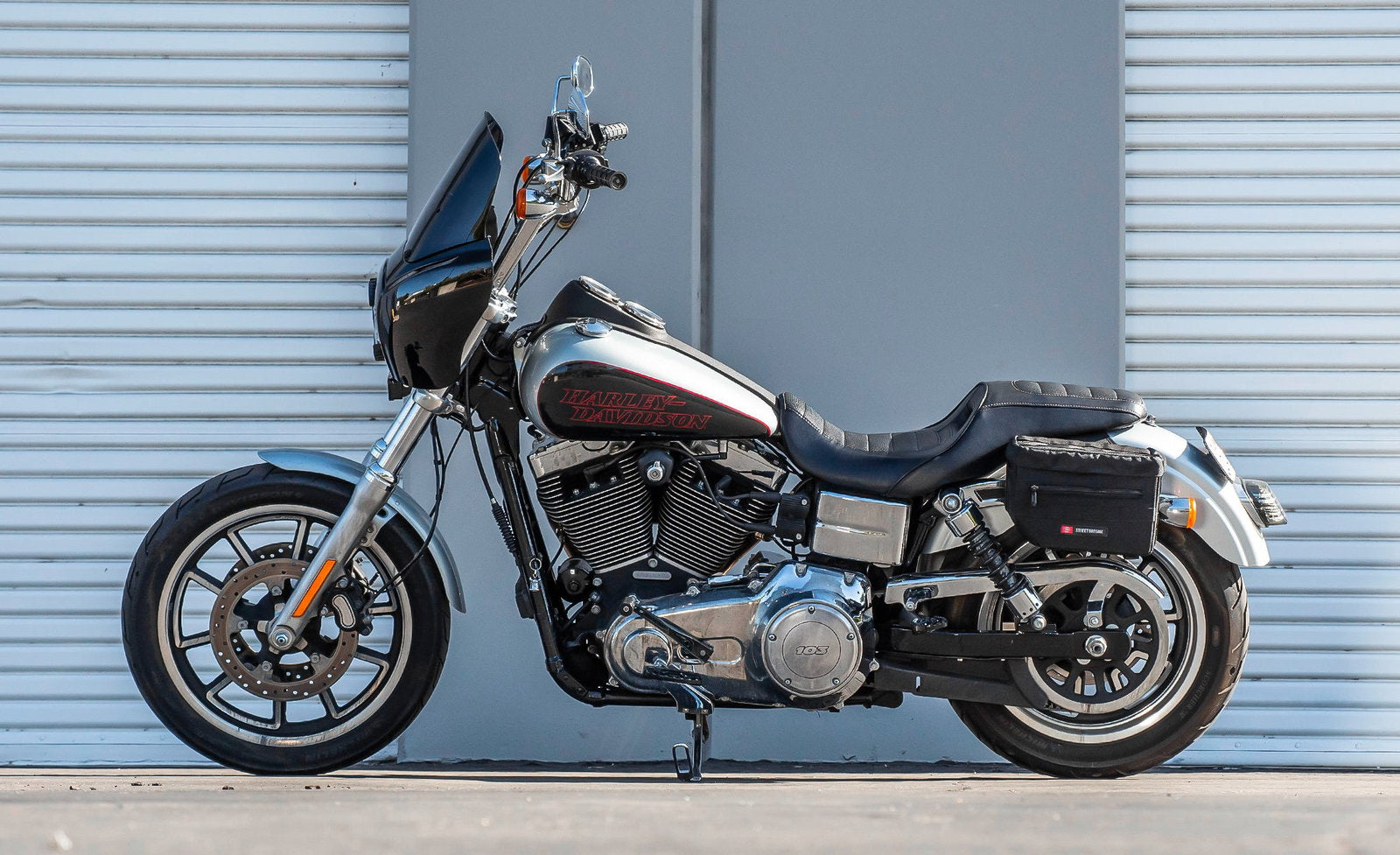 10L - Patriot Small Throw Over Alforjas para Harley Dyna Low Rider FXDL/I