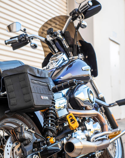 10L - Patriot Small Throw Over Alforjas para Harley Dyna Super Glide FXD/I