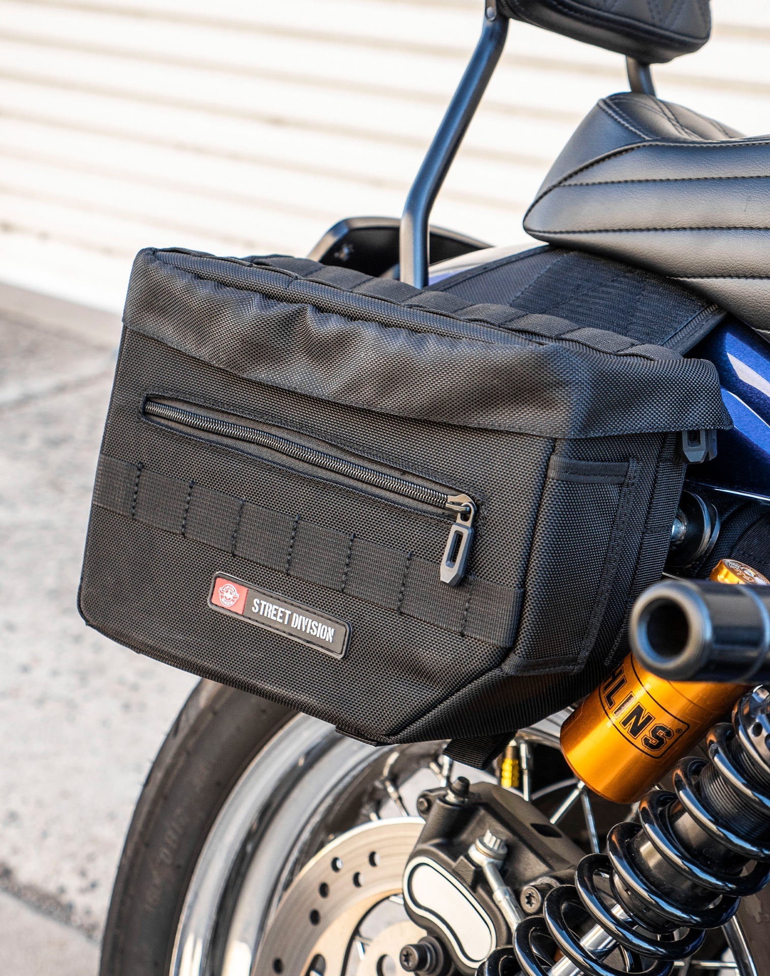 10L - Patriot Small Throw Over Alforjas para Harley Dyna Super Glide FXD/I