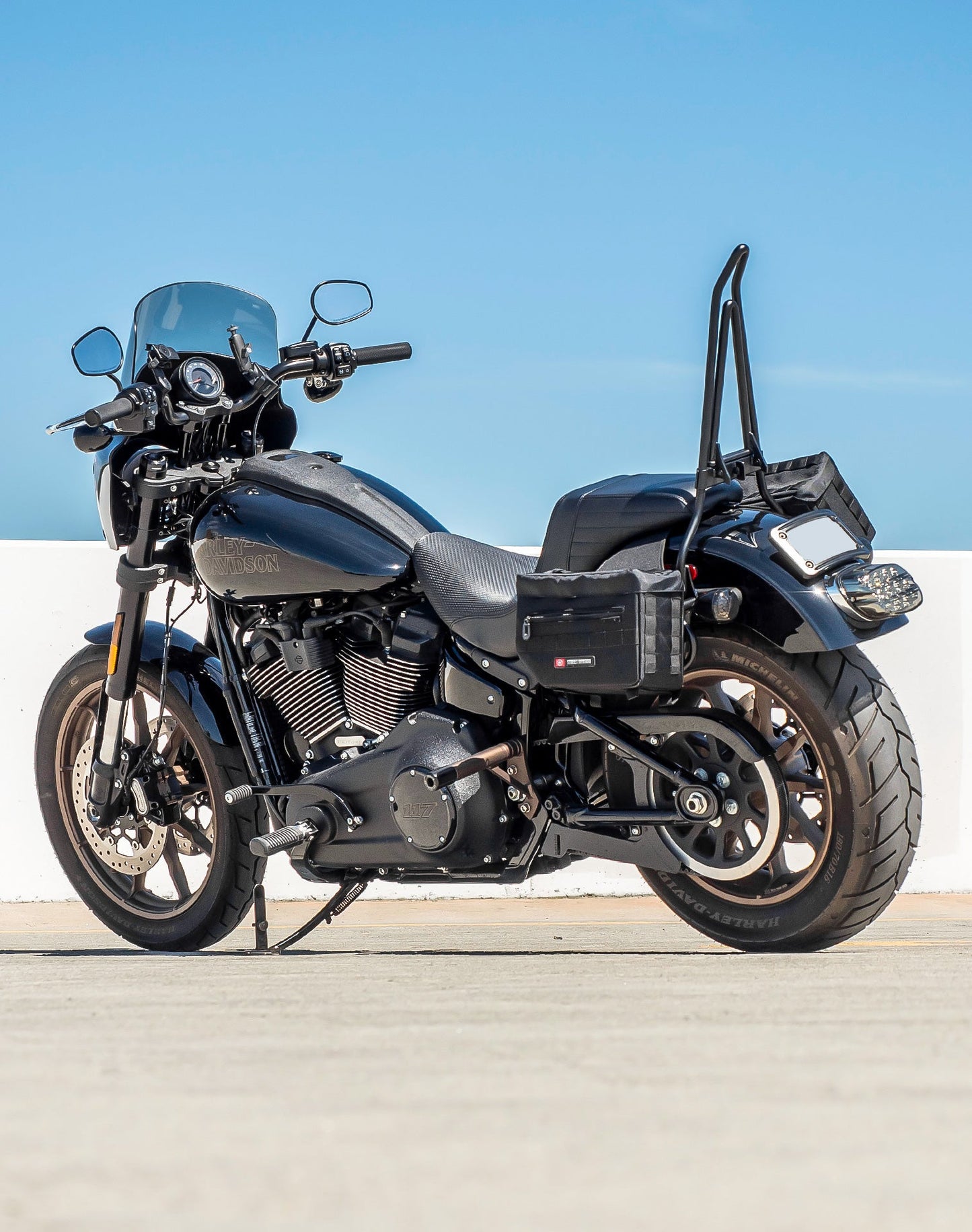 10L - Patriot Small Throw Over Alforjas para Harley Softail Low Rider S FXLRS