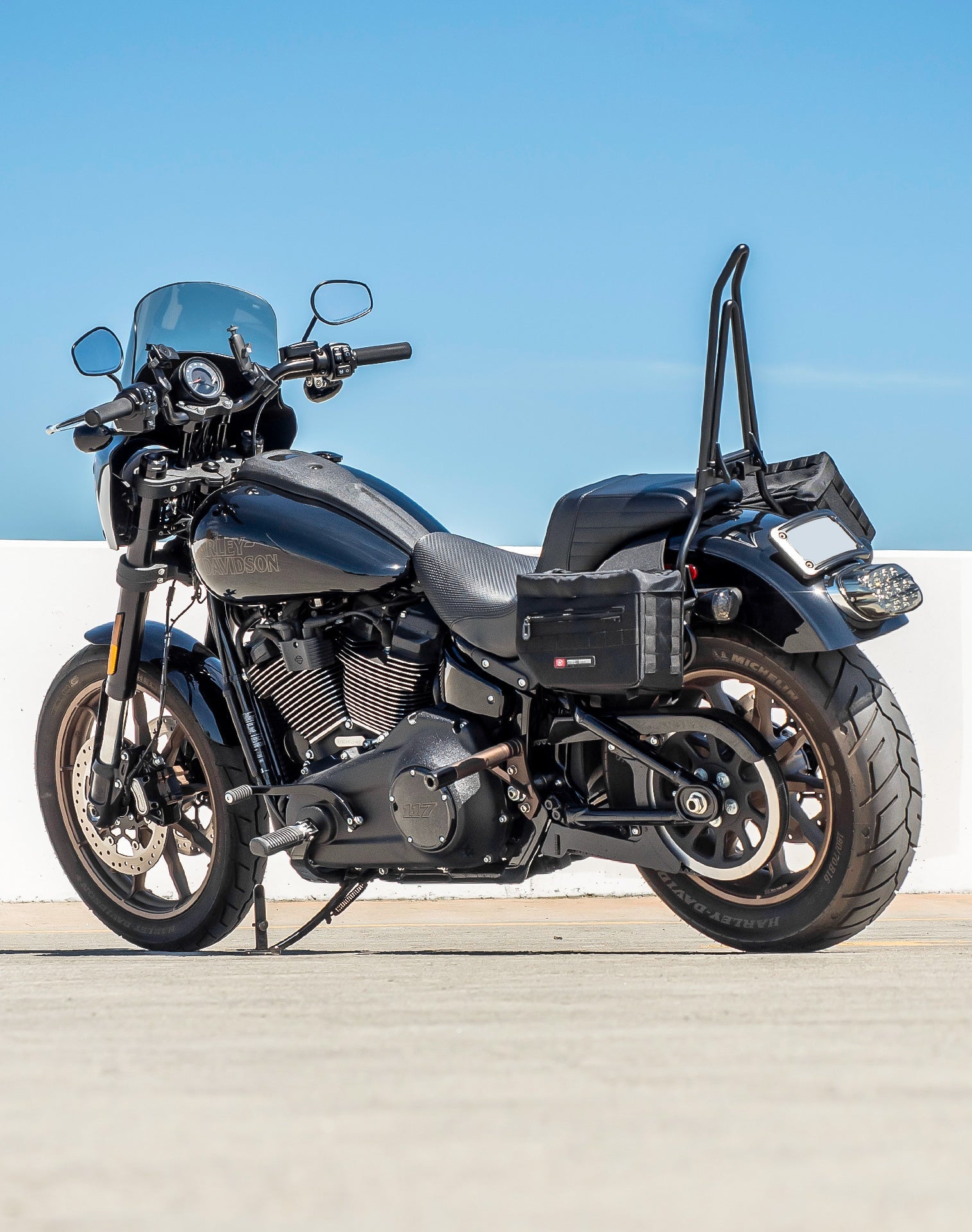 10L - Patriot Small Throw Over Alforjas para Harley Softail Low Rider S FXLRS