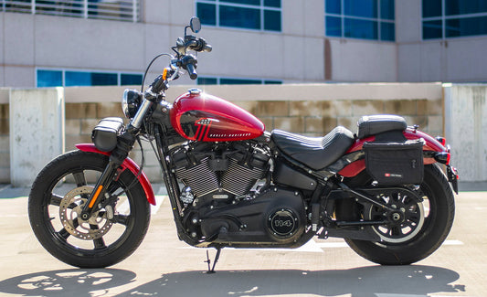 10L - Patriot Small Throw Over Alforjas para Harley Softail Street Bob FXBB/S