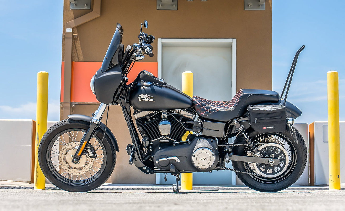 10L - Patriot Small Throw Over Alforjas para Harley Dyna Street Bob FXDB
