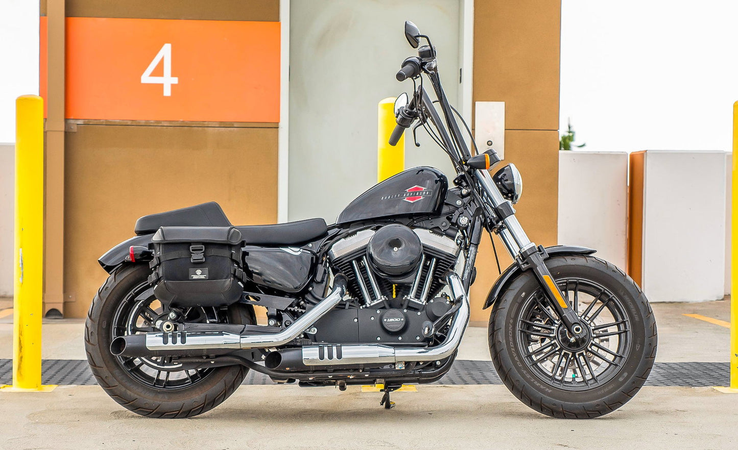 10L - Incognito Quick Mount Small Solo Motocicleta Alforja (Right Only) para Harley Sportster Forty Eight XL1200X/XL1200XS