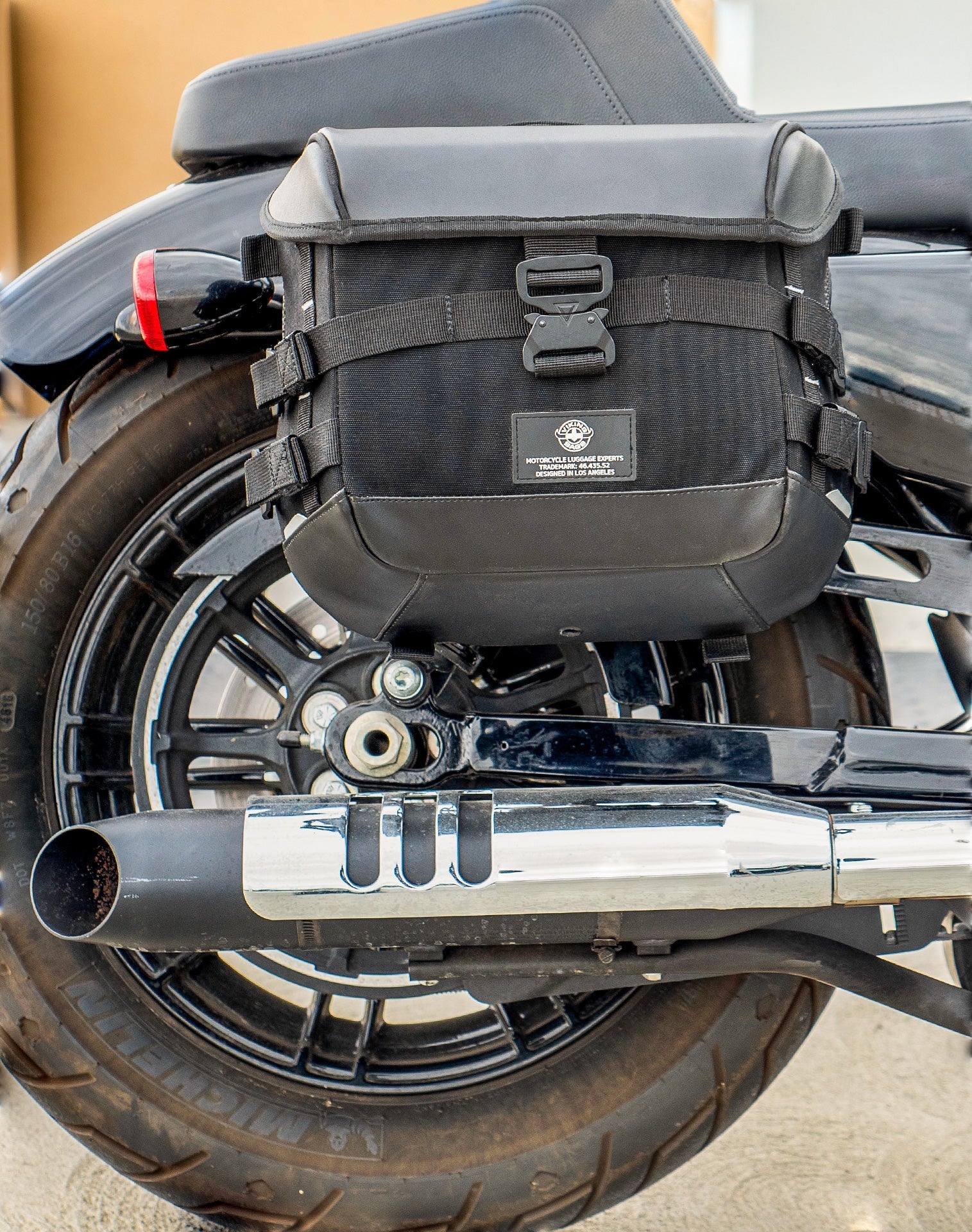 10L - Incognito Quick Mount Small Solo Motocicleta Alforja (Right Only) para Harley Sportster Forty Eight XL1200X/XL1200XS