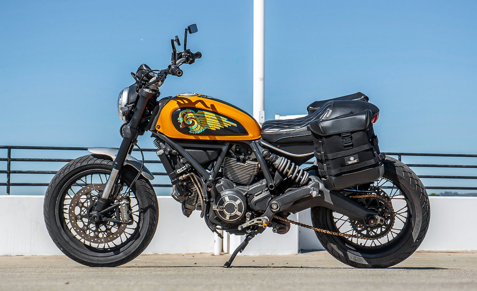 15L - Incognito Quick Mount Medium Ducati Scrambler (2014-17) Solo Alforja (Left Only)