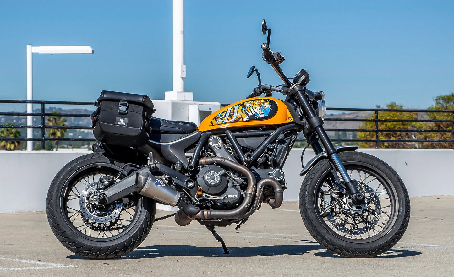 10L - Incognito Quick Mount Small Ducati Scrambler (2014-17) Solo Alforja (Right Only)