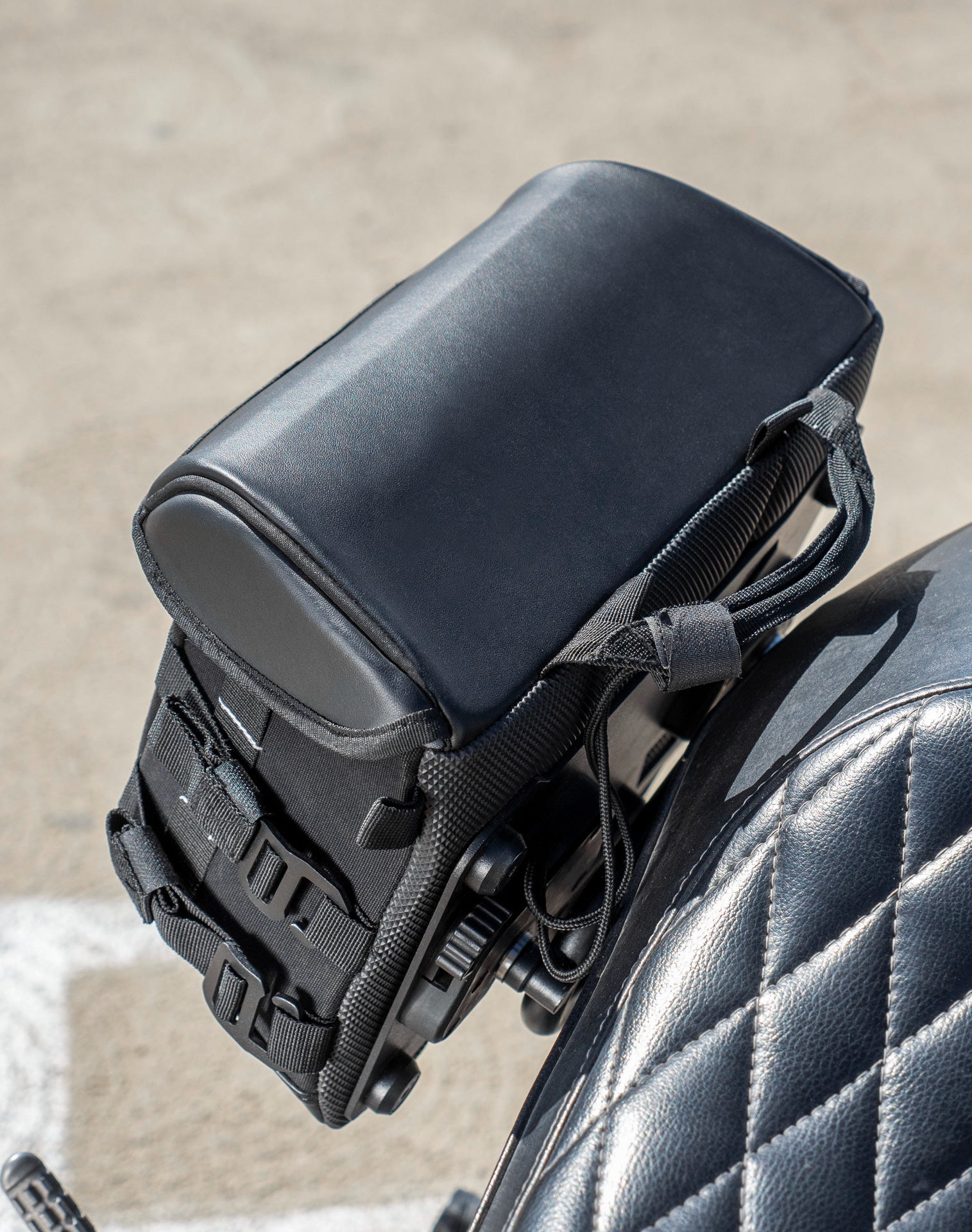 10L - Incognito Quick Mount Small Ducati Scrambler (2014-17) Solo Alforja (Right Only)