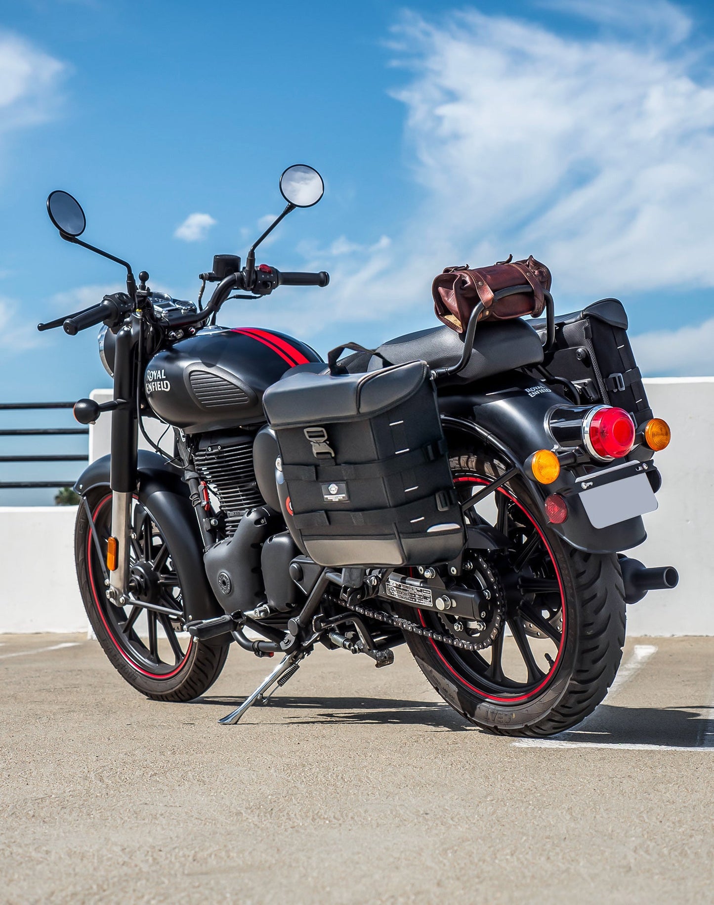15L - Incognito Quick Mount Medium Royal Enfield Classic 350 Solo Alforja (Left Only)